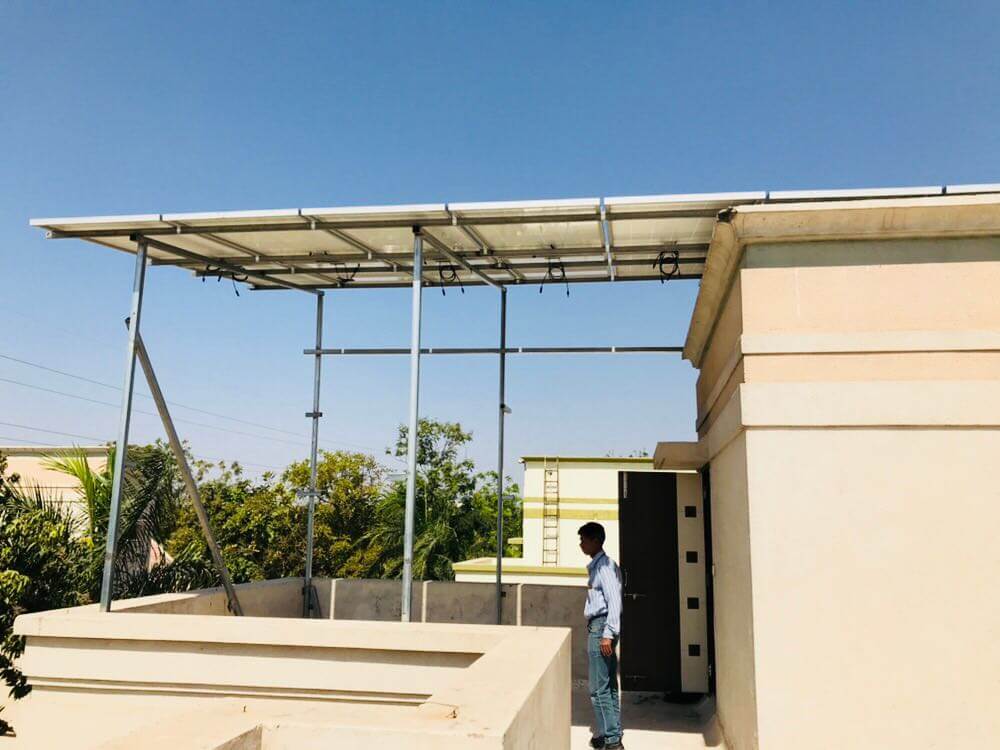 Roof Top Solar Installation by Arraycom
